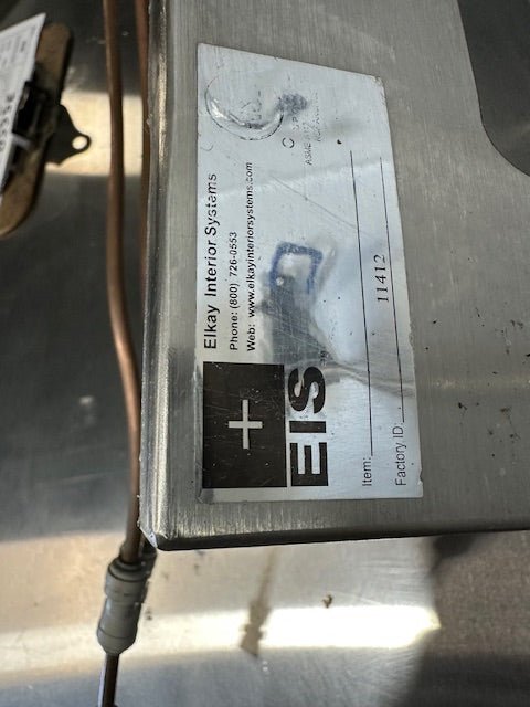 "ELKAY" S.S SINK W/ HOSTED WATER FILLING STATION GLASS RINSER, 25 3/4"W x 9"D - Second Life - Equipment - collection_name