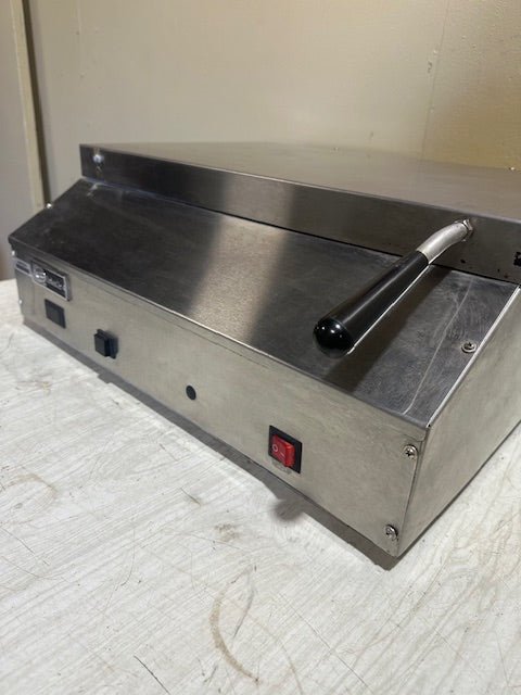 "EMBER GIO" FOOD WARMER WITH 2 x 1/2 SIZE PANS AND LID STEAMER - Bargains R Ours - #collection_name#