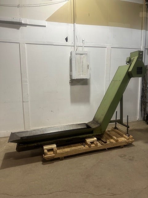 ENOMOT INDUSTRY CO. EA - 20282 12"W 200/220v 3ph CHIP CONVEYOR - Second Life - Equipment - collection_name