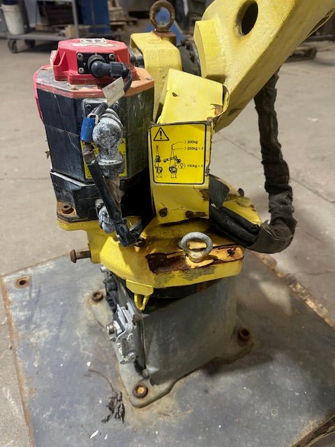 "FANUC ROBOT M - 10iA" TYPE A05B - 1221 - B202 H.D INDUSTRIAL 6 - AXIS ROBOT ARM - Second Life - Equipment - collection_name