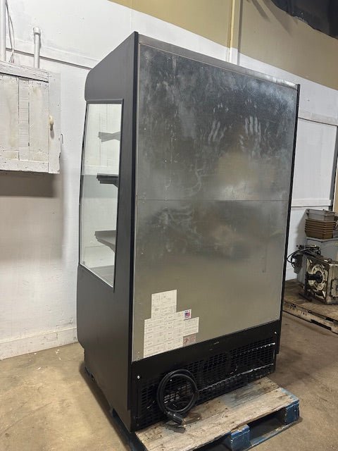 "FEDERAL INDUSTRIES" LIGHTED, REFRIGERATED/OPEN AIR DISPLAY CASE 120/208V 1PH - Second Life - Equipment - collection_name