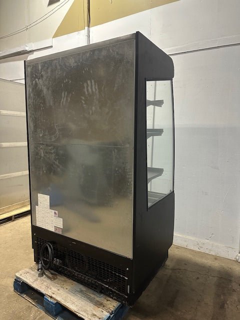 "FEDERAL INDUSTRIES" LIGHTED, REFRIGERATED/OPEN AIR DISPLAY CASE 120/208V 1PH - Second Life - Equipment - collection_name