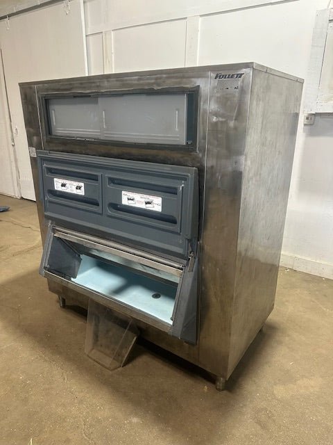 "FOLLETT" HD COMMERCIAL 65"H x 60"W x 39"D&nbsp; ICE BIN ON LEGS, 1650LBS - Second Life - Equipment - collection_name