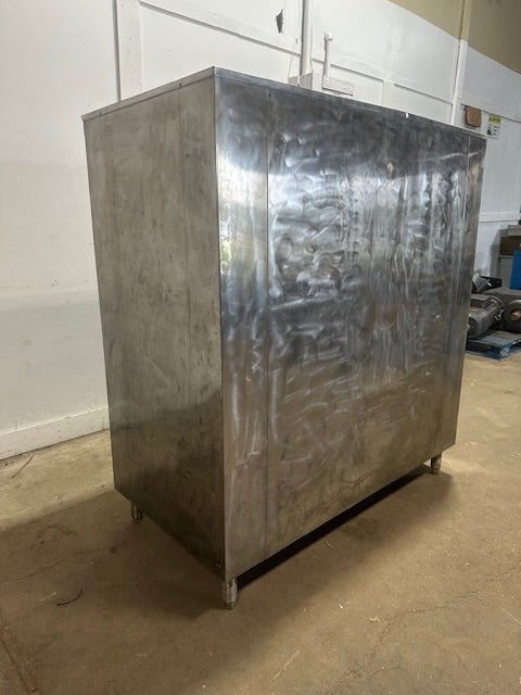 "FOLLETT" HD COMMERCIAL 65"H x 60"W x 39"D&nbsp; ICE BIN ON LEGS, 1650LBS - Second Life - Equipment - collection_name