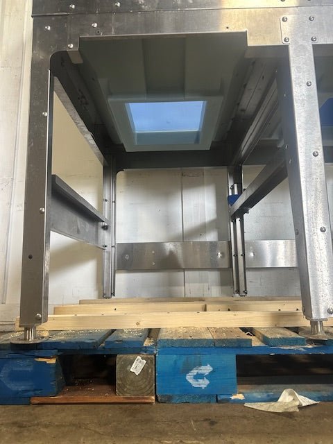 "FOLLETT ITS2250SG - 60"HD COMMERCIAL 97"H x 60"W x 46"D ICE STORAGE BIN ,2133 LBS - Second Life - Equipment - collection_name