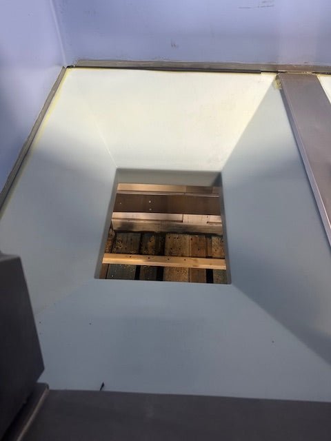 "FOLLETT ITS2250SG - 60"HD COMMERCIAL 97"H x 60"W x 46"D ICE STORAGE BIN ,2133 LBS - Second Life - Equipment - collection_name