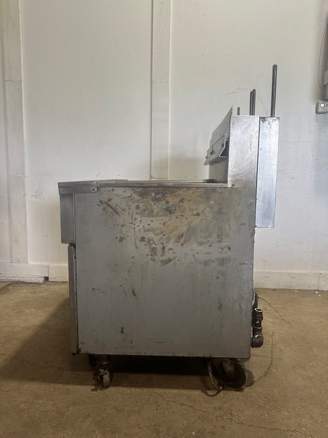 FRYMASTER FPH250BLCSD COMMERCIAL N GAS DUAL FRYER W/ DIGITAL READOUT(ON CASTERS) - Second Life - Equipment - collection_name
