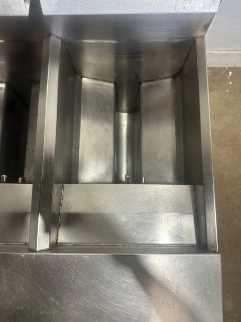 FRYMASTER FPH250BLCSD COMMERCIAL N GAS DUAL FRYER W/ DIGITAL READOUT(ON CASTERS) - Second Life - Equipment - collection_name