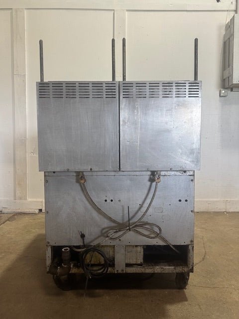 FRYMASTER FPH250BLCSD COMMERCIAL N GAS DUAL FRYER W/ DIGITAL READOUT(ON CASTERS) - Second Life - Equipment - collection_name
