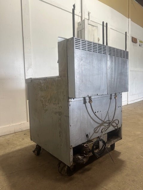 FRYMASTER FPH250BLCSD COMMERCIAL N GAS DUAL FRYER W/ DIGITAL READOUT(ON CASTERS) - Second Life - Equipment - collection_name