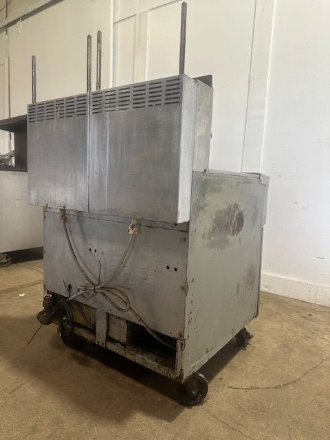 FRYMASTER FPH250BLCSD COMMERCIAL N GAS DUAL FRYER W/ DIGITAL READOUT(ON CASTERS) - Second Life - Equipment - collection_name