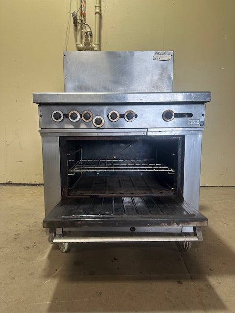 "GARLAND" 6 BURNERS STOVE RANGE WITH OVEN AND BACK SPLASH GUARDS(NATURAL GAS) - Bargains R Ours - #collection_name#