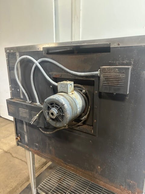 GARLAND IC0 - G - 10 NATURAL GAS FLOOR MODEL CONVECTION OVEN 80,000 BTU - Second Life - Equipment - collection_name