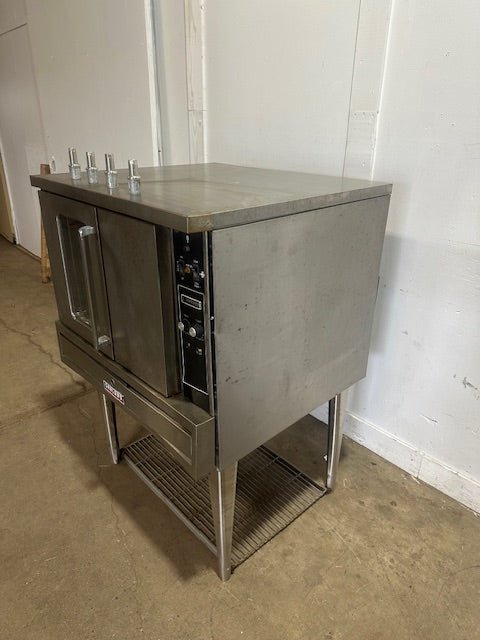 GARLAND IC0 - G - 10 NATURAL GAS FLOOR MODEL CONVECTION OVEN 80,000 BTU - Second Life - Equipment - collection_name