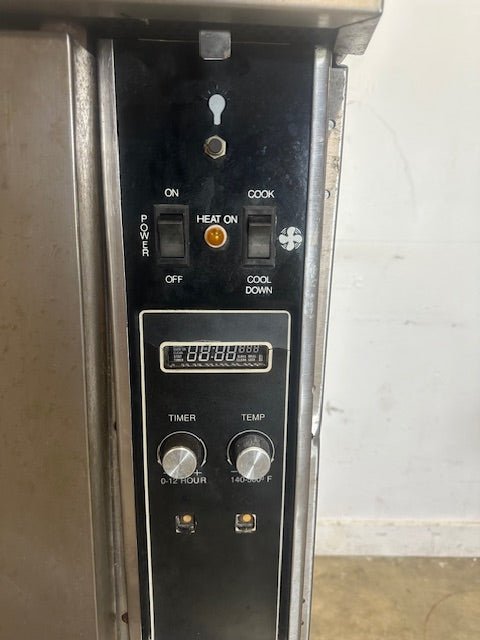 GARLAND IC0 - G - 10 NATURAL GAS FLOOR MODEL CONVECTION OVEN 80,000 BTU - Second Life - Equipment - collection_name