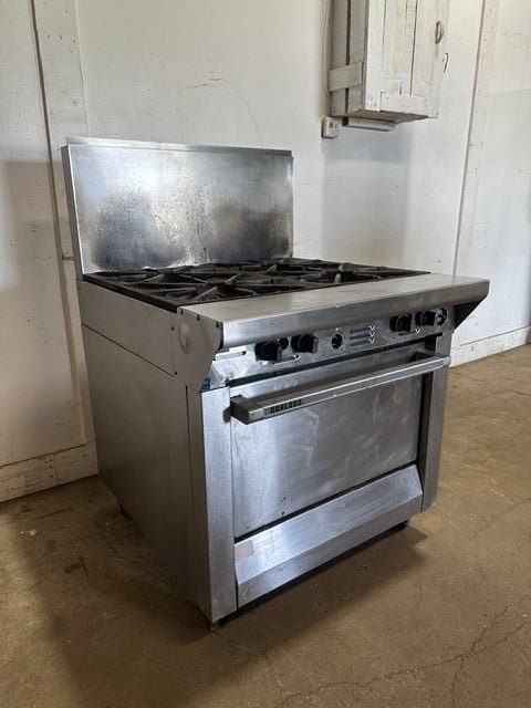"GARLAND M44R" H.D NATURAL GAS COMMERCIAL 4 BURNERS STOVE WITH OVEN - Second Life-Equipment-collection_name