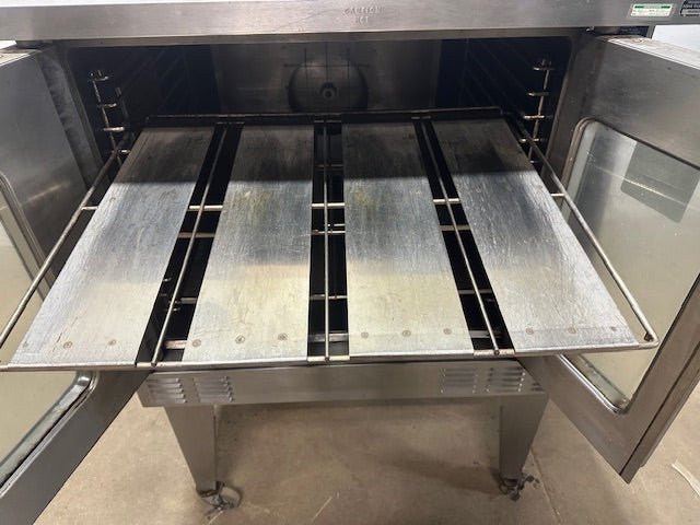 "GARLAND MASTER 450"H.D COMMERCIAL ELECTRIC CONVECTION OVEN ON CASTER,480V 3PH - Second Life - Equipment - collection_name