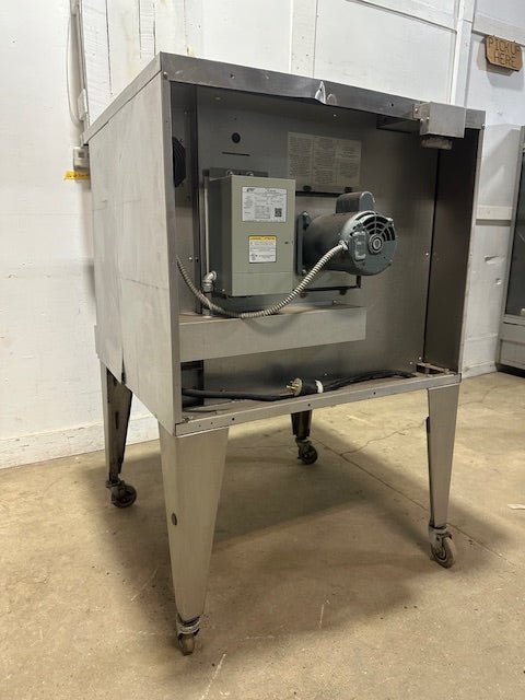"GARLAND MASTER 450"H.D COMMERCIAL ELECTRIC CONVECTION OVEN ON CASTER,480V 3PH - Second Life - Equipment - collection_name