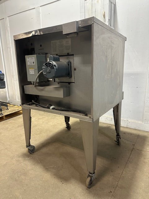 "GARLAND MASTER 450"H.D COMMERCIAL ELECTRIC CONVECTION OVEN ON CASTER,480V 3PH - Second Life - Equipment - collection_name