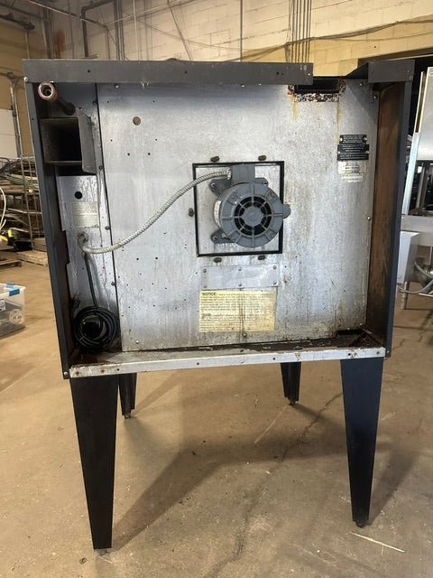 "GARLAND"H.D COMMERCIAL NATURAL GAS CONVECTION OVEN WITH RACKS - Second Life-Equipment-collection_name