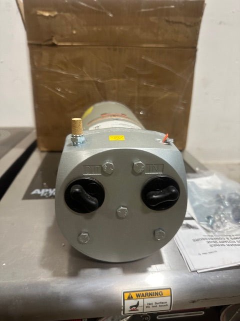 GAST 0523 - V191Q - G588NDX Compressor/Vacuum Pump, 1/4 Hp, 1 Ph, 115/230V RPM 1725 - Second Life - Equipment - collection_name