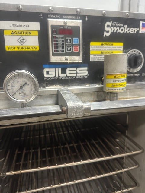 "GILES SMOKER"H.D COMMERCIAL SOMKER/PRESSURE COOKER ON CASTERS 208/240V 1PH - Second Life - Equipment - collection_name