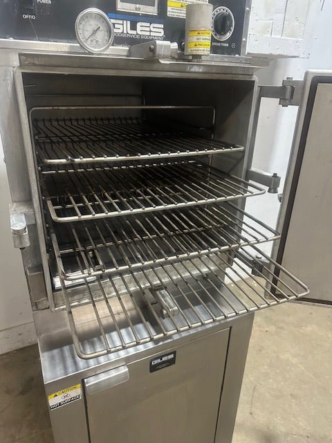 "GILES SMOKER"H.D COMMERCIAL SOMKER/PRESSURE COOKER ON CASTERS 208/240V 1PH - Second Life - Equipment - collection_name