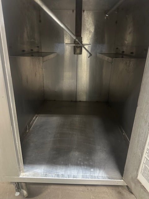 "GILES SMOKER"H.D COMMERCIAL SOMKER/PRESSURE COOKER ON CASTERS 208/240V 1PH - Second Life - Equipment - collection_name