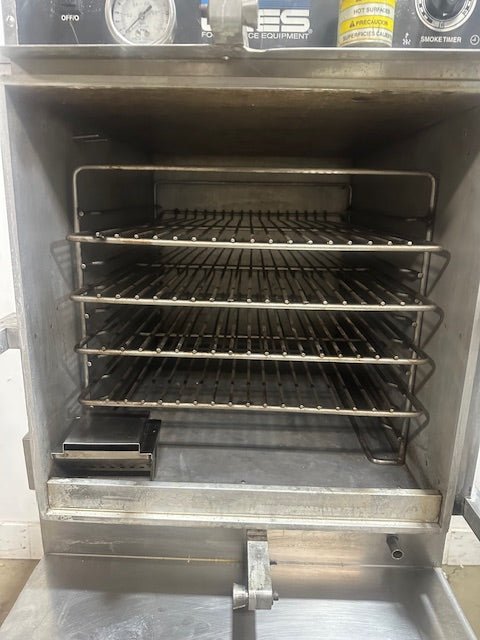 "GILES SMOKER"H.D COMMERCIAL SOMKER/PRESSURE COOKER ON CASTERS 208/240V 1PH - Second Life - Equipment - collection_name