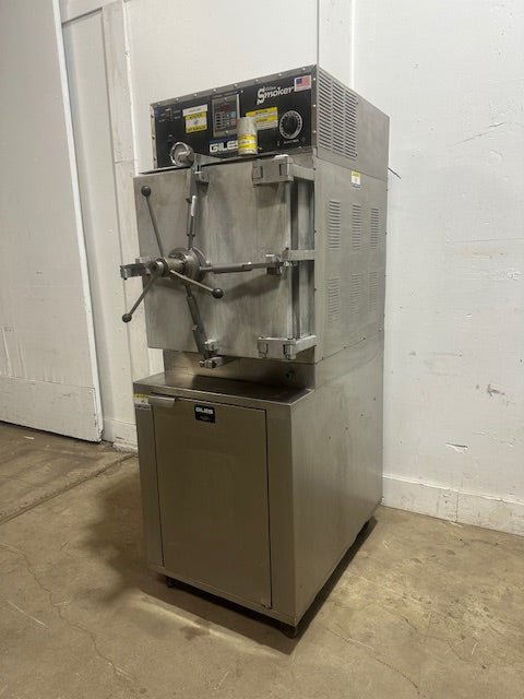 "GILES SMOKER"H.D COMMERCIAL SOMKER/PRESSURE COOKER ON CASTERS 208/240V 1PH - Second Life - Equipment - collection_name