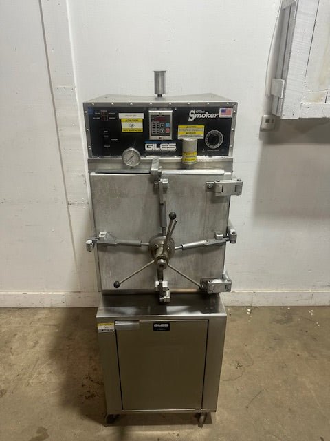 "GILES SMOKER"H.D COMMERCIAL SOMKER/PRESSURE COOKER ON CASTERS 208/240V 1PH - Second Life - Equipment - collection_name