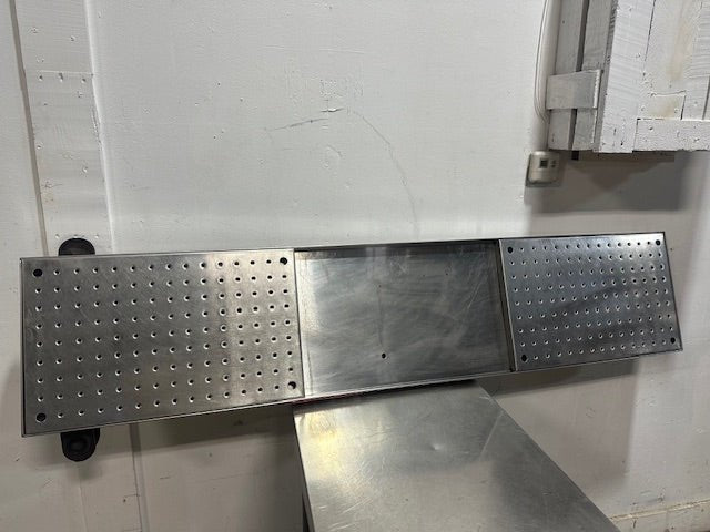 "GLAS TENDER" COMMERCIAL STAINLESS STEEL 70 1/8"W DRAIN BOARD - Second Life - Equipment - collection_name