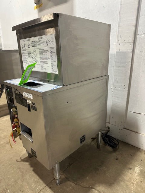 "GLAS TENDER GT - 10" LOW TEMP UNDERCOUNTER/UNDERBAR GLASSWASHER , 1PH 115V - Second Life - Equipment - collection_name