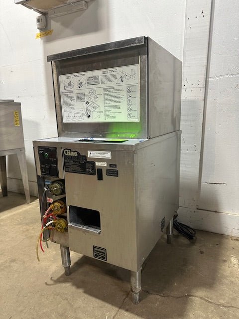 "GLAS TENDER GT - 10" LOW TEMP UNDERCOUNTER/UNDERBAR GLASSWASHER , 1PH 115V - Second Life - Equipment - collection_name