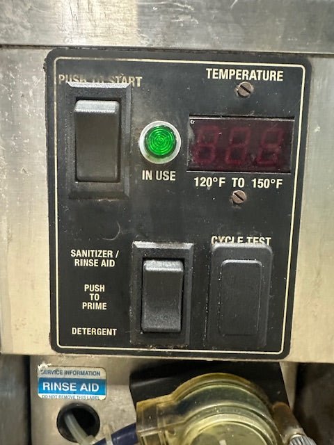 "GLAS TENDER GT - 10" LOW TEMP UNDERCOUNTER/UNDERBAR GLASSWASHER , 1PH 115V - Second Life - Equipment - collection_name