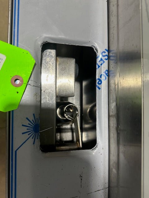 "GLAS TENDER GT - 10" LOW TEMP UNDERCOUNTER/UNDERBAR GLASSWASHER , 1PH 115V - Second Life - Equipment - collection_name