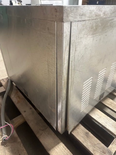 GLASTENDER GT - 30 HIGH TEMP 130F - 150F ROTARY 1PH COMMERCIAL DISHWASHER - Second Life - Equipment - collection_name