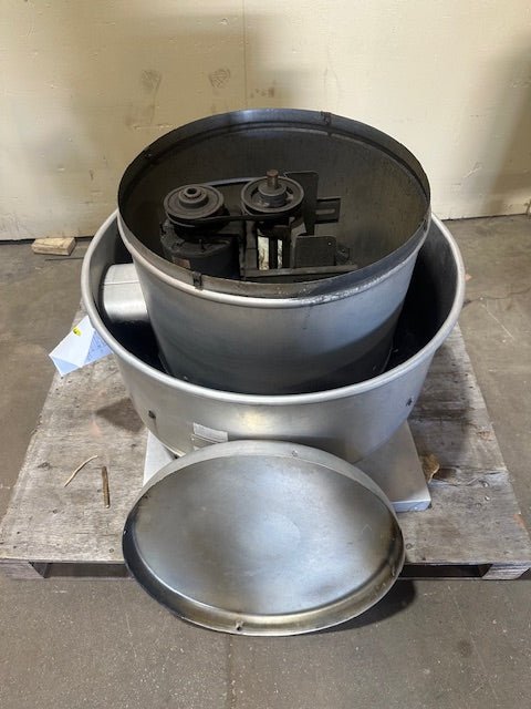 GREENHECK UPBLAST CENTRIFUGAL COMMERCIAL KITCHEN EXHAUST FAN - Bargains R Ours - #collection_name#