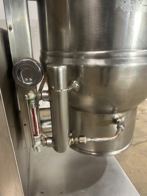 "GROEN DEE/4 - 20" ELECTRIC 20 gallons MANUAL TILT STEAM KETTLE ON STAND,208V 3PH - Second Life - Equipment - collection_name