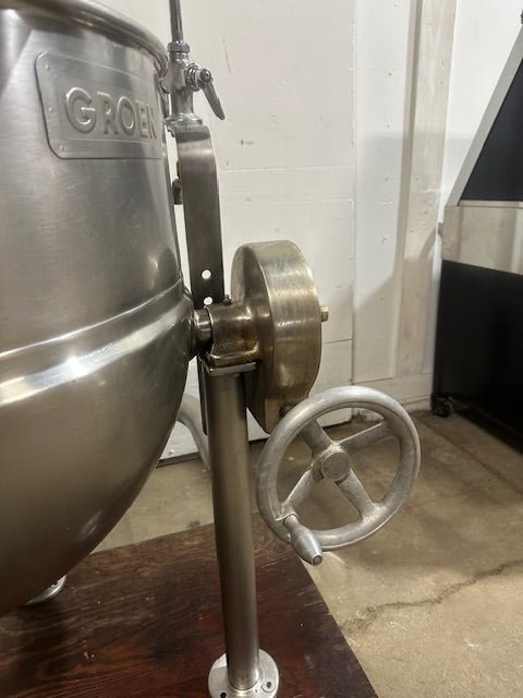 "GROEN DT 40 SP" H.D COMMERCIAL 40 GALLONS STEAM JACKETED DIRECT STEAM KETTLE - Second Life - Equipment - collection_name