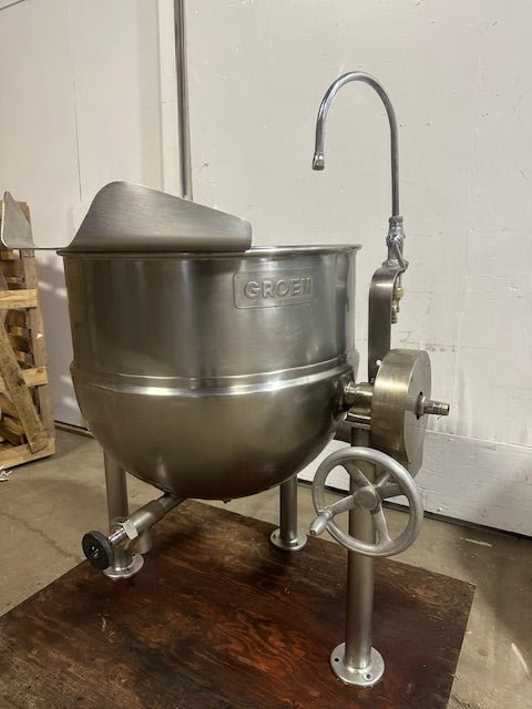 "GROEN DT 40 SP" H.D COMMERCIAL 40 GALLONS STEAM JACKETED DIRECT STEAM KETTLE - Second Life - Equipment - collection_name