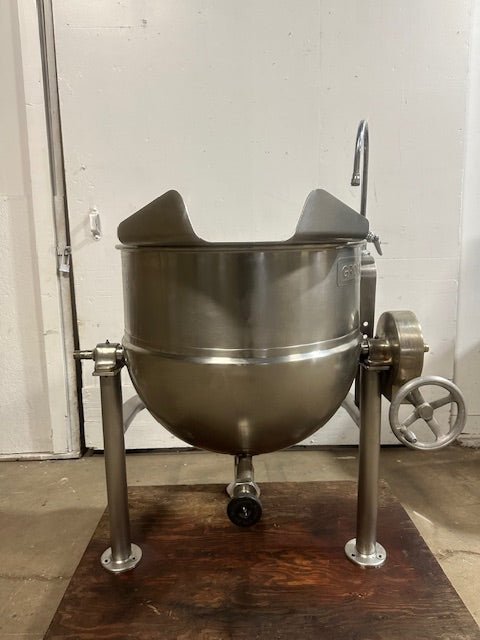 "GROEN DT 40 SP" H.D COMMERCIAL 40 GALLONS STEAM JACKETED DIRECT STEAM KETTLE - Second Life - Equipment - collection_name