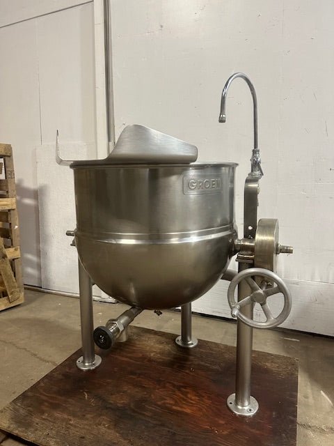 "GROEN DT 40 SP" H.D COMMERCIAL 40 GALLONS STEAM JACKETED DIRECT STEAM KETTLE - Second Life - Equipment - collection_name