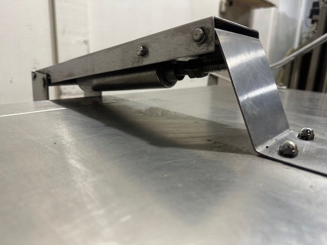 "GROEN FPC - 4" ELECTRIC 3 PHASE 40 GAL MANUAL TILTING SKILLET BRAISING PAN, 208V - Second Life - Equipment - collection_name