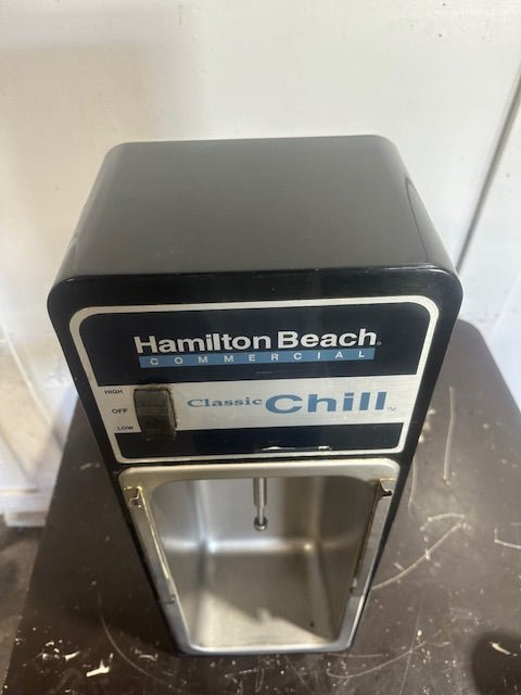 HAMILTON BEACH 94900 SERIES COMMERCIAL CTOP DRINK MIXING MACHINE W/ 7 METAL CUPS - Second Life - Equipment - collection_name