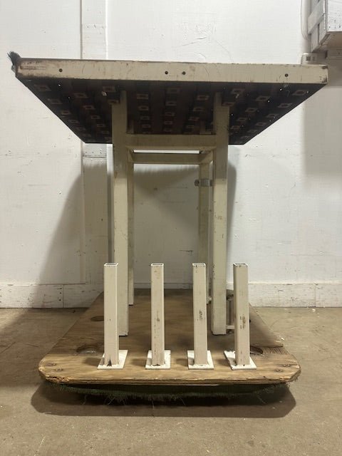 H.D COMMERCIAL 36"W x 36"D BALL CONVEYOR TABLE ON CASTERS - Second Life - Equipment - collection_name