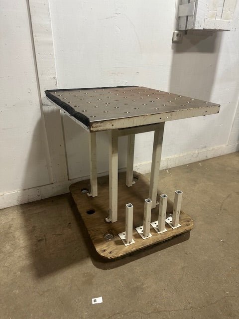 H.D COMMERCIAL 36"W x 36"D BALL CONVEYOR TABLE ON CASTERS - Second Life - Equipment - collection_name
