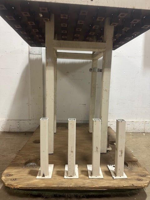H.D COMMERCIAL 36"W x 36"D BALL CONVEYOR TABLE ON CASTERS - Second Life - Equipment - collection_name