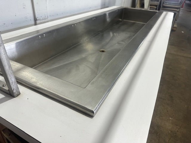 H.D COMMERCIAL 96 1/8"W ICE BATH COLD BUFFET TABLE WITH SNEEZE GUARD & CASTERS - Second Life - Equipment - collection_name