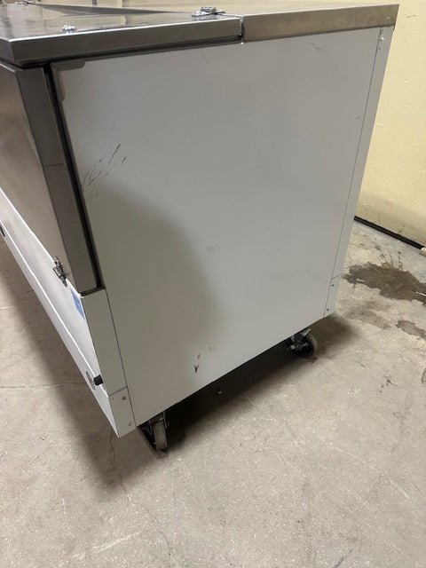 H.D COMMERCIAL MEAT/PRODUCE REFRIGERATOR WITH TWO WIRE RACKS - Bargains R Ours - #collection_name#